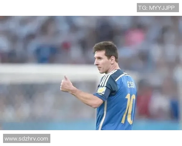 梅州足球明星盘点：那些在绿茵场上闪耀的本土英雄与传奇人物