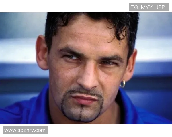 带耳环的男足球明星们展现个性与风格的完美结合