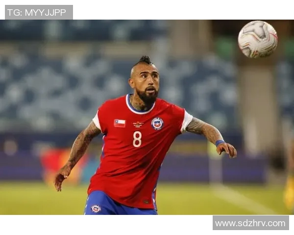 智利足球明星比达尔的辉煌职业生涯与对国家队的贡献分析