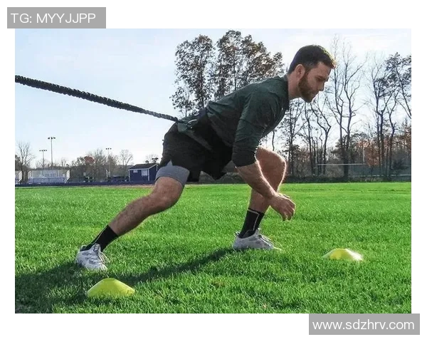 足球明星的腹部训练秘籍助你打造完美核心力量与身材曲线