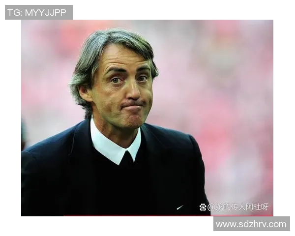 足球场上的传奇巨星他如何改变了比赛的格局与未来